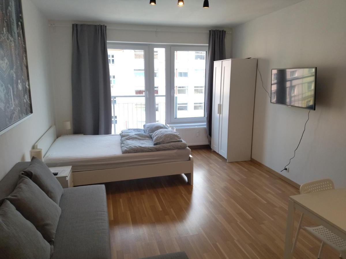 Brand New Studio Apartment # 42 In Brand New Building With Free Parking In The Center Πράγα Εξωτερικό φωτογραφία